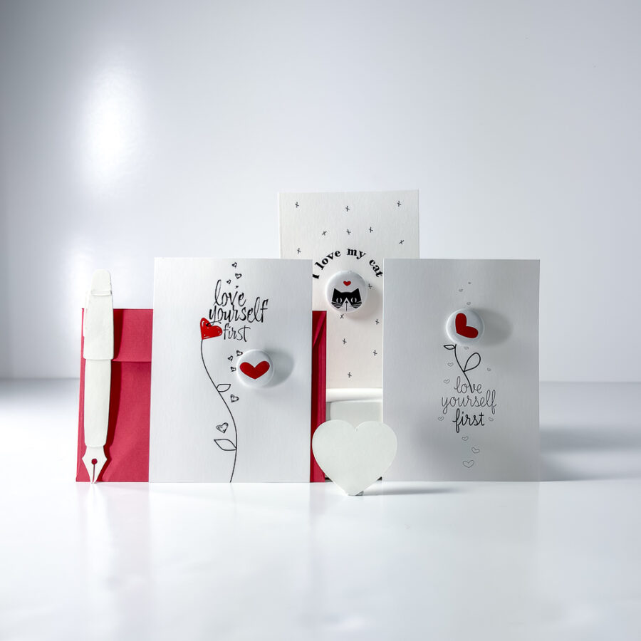 Cartoline con spilla - Serie "Bla bla bla"